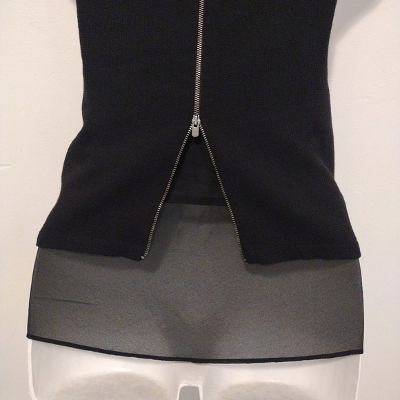 Banana Republic Factory - Sleeveless Texture Over Sheer Zipped Top - Picture 13 of 16